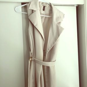 H&M sleeveless trench vest/blazer with belt